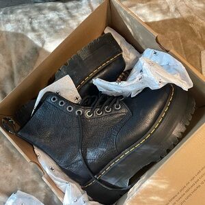 Dr. Martens Pascal Max quad retro black leather